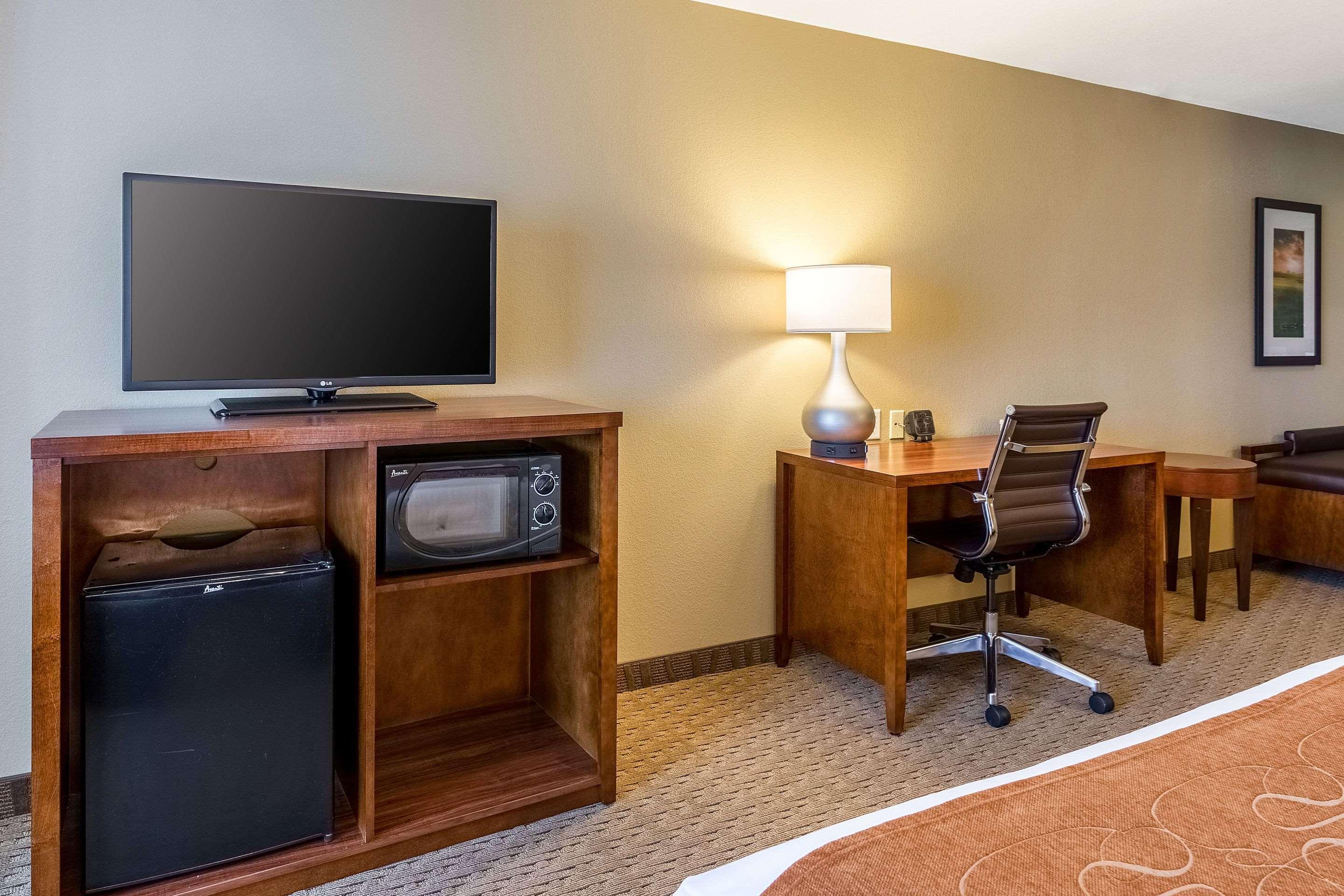 Comfort Suites Burlington Exterior foto
